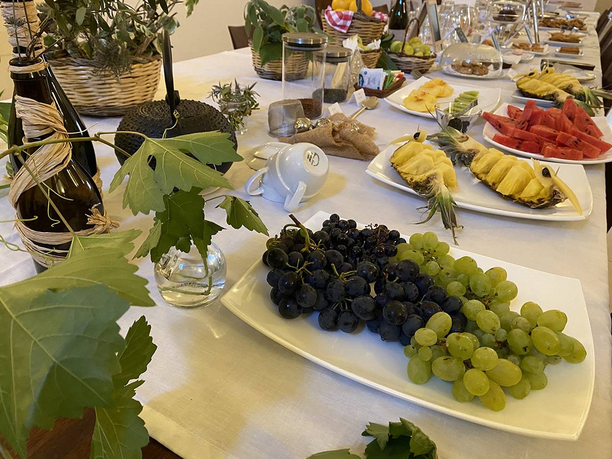 fresh fruit breakfast salento